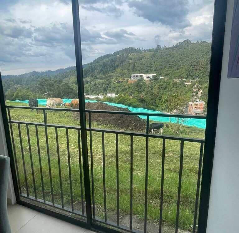 Cesión de Derechos en Obra Gris en venta en Caldas